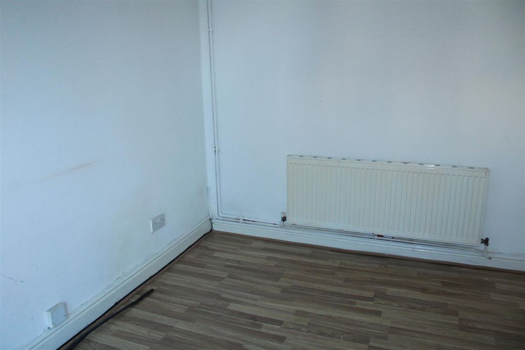 Property photo 3 of 13 Img_9052.Jpg