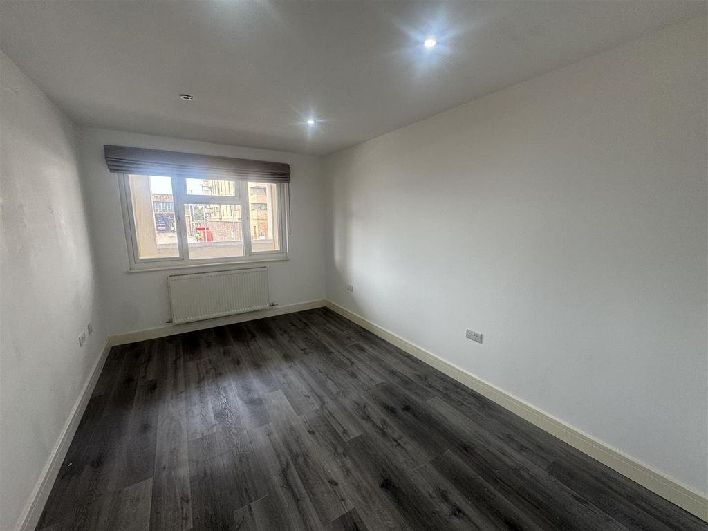 Property photo 3 of 9 Img_6127.Jpg