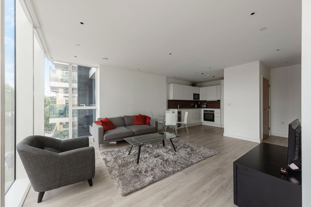 Property photo 2 of 15 094A1577