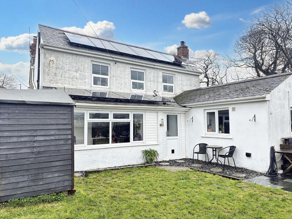 Property photo 1 of 22 External