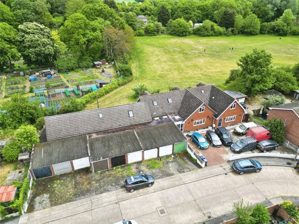 Property photo 1 of 43 Picture