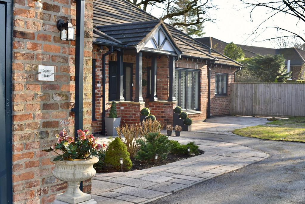 Property photo 2 of 38