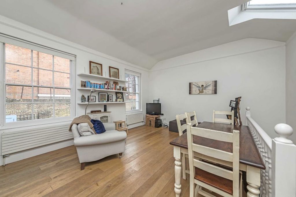 Property photo 2 of 5