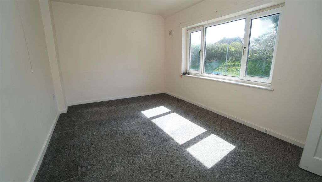 Property photo 2 of 8 Dsc01200.Jpg