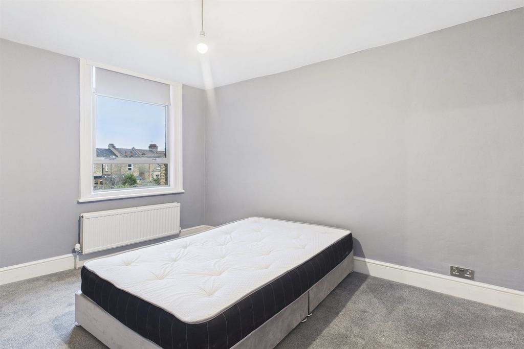 Property photo 3 of 12 Bedroom