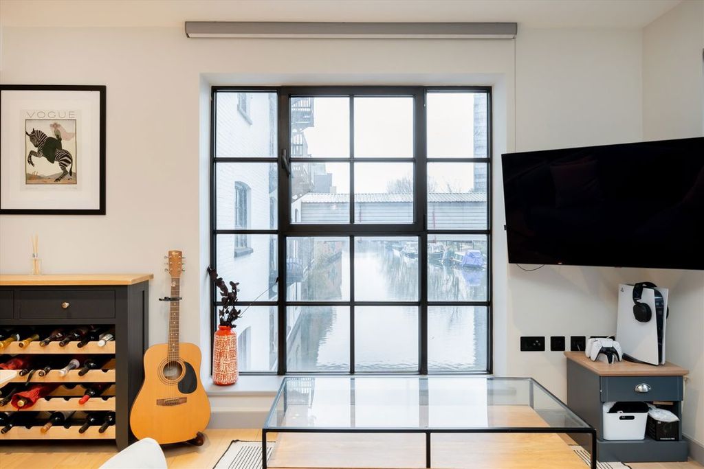 Property photo 3 of 7