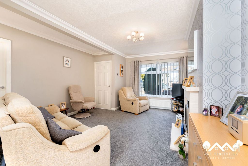 Property photo 3 of 26