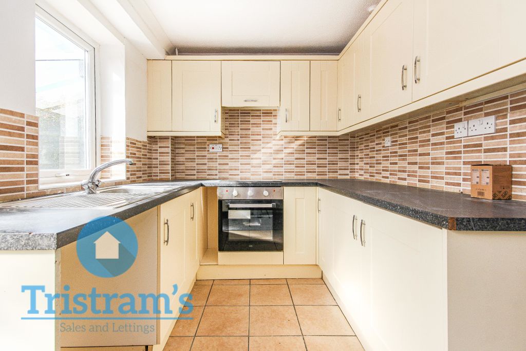 Property photo 2 of 10 Img_1926
