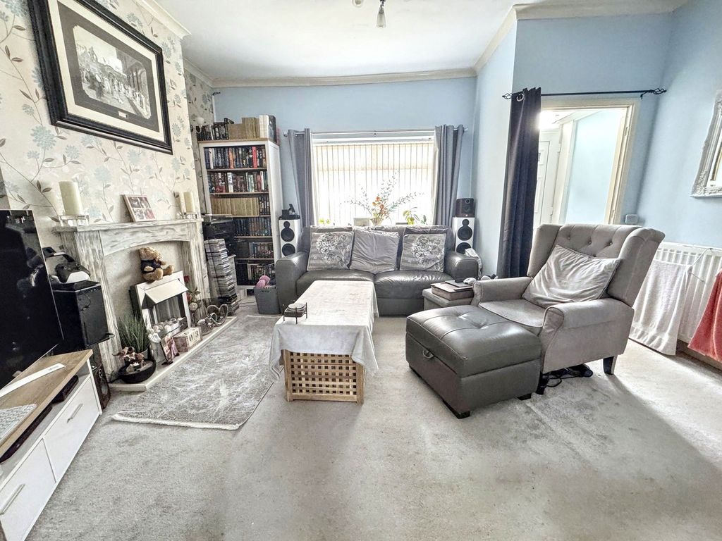 Property photo 2 of 16