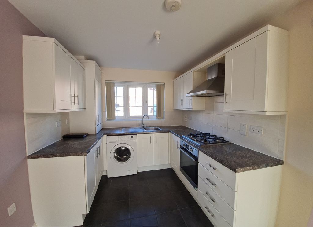 Property photo 2 of 12 Photo 13