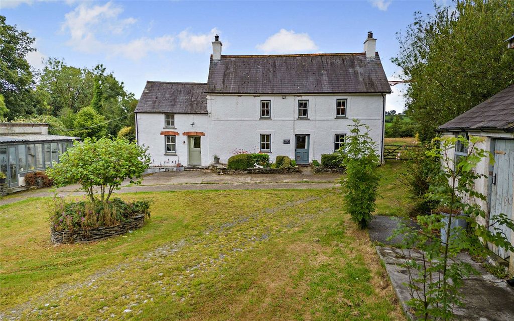 Property photo 2 of 72 Farmhouse