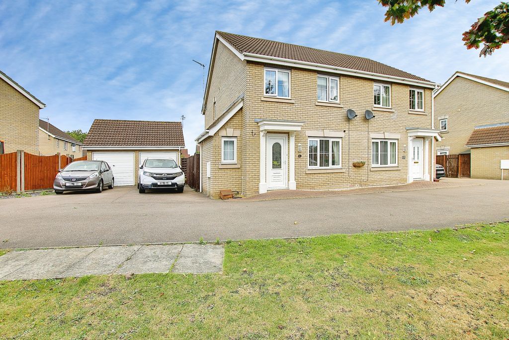 Property photo 1 of 11