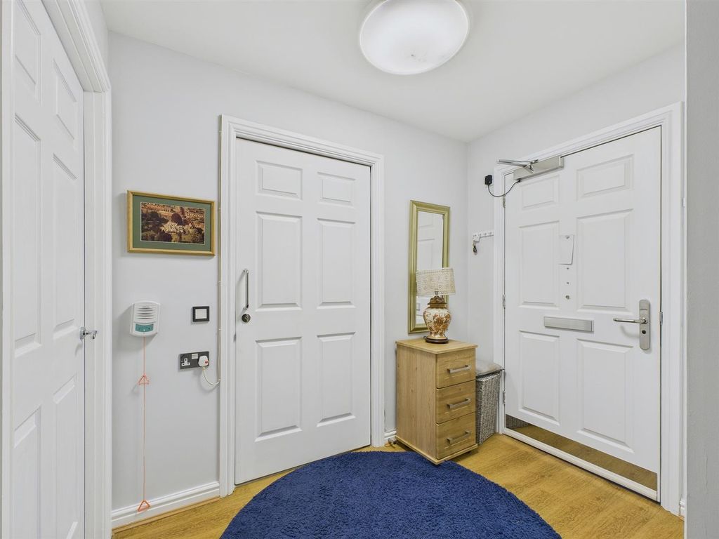 Property photo 2 of 20 Cam03972G0-Pr0158-Still003.Jpg