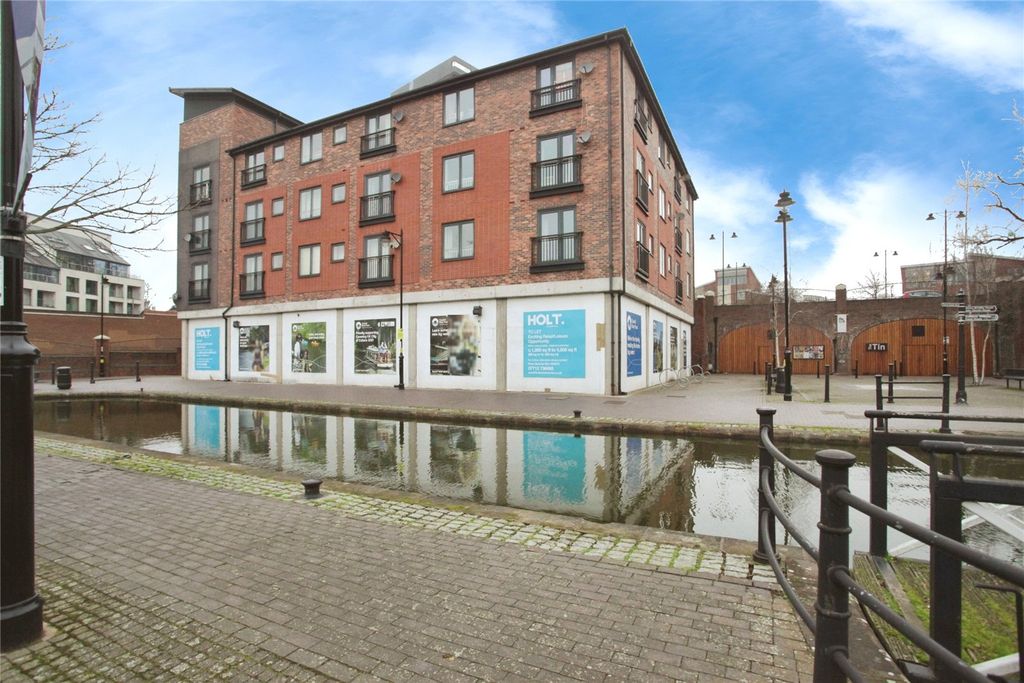 Property photo 1 of 17 Picture No. 03