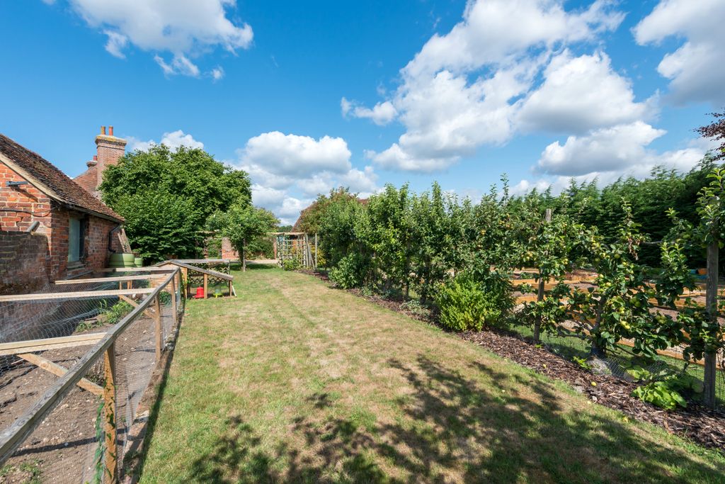Property photo 2 of 28 Rear Garden