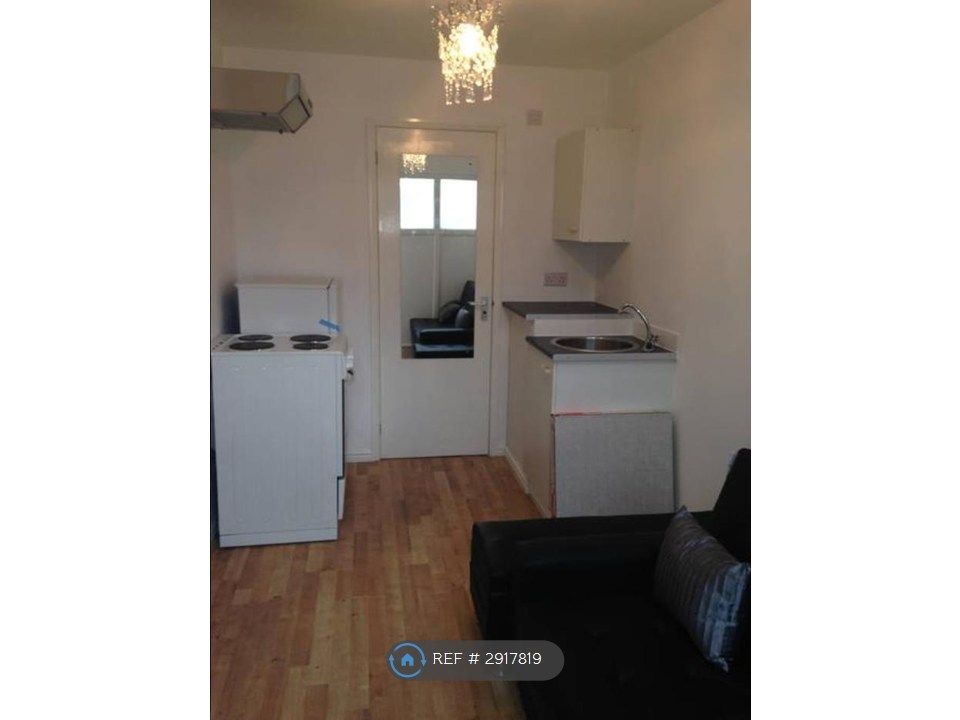 Property photo 2 of 4