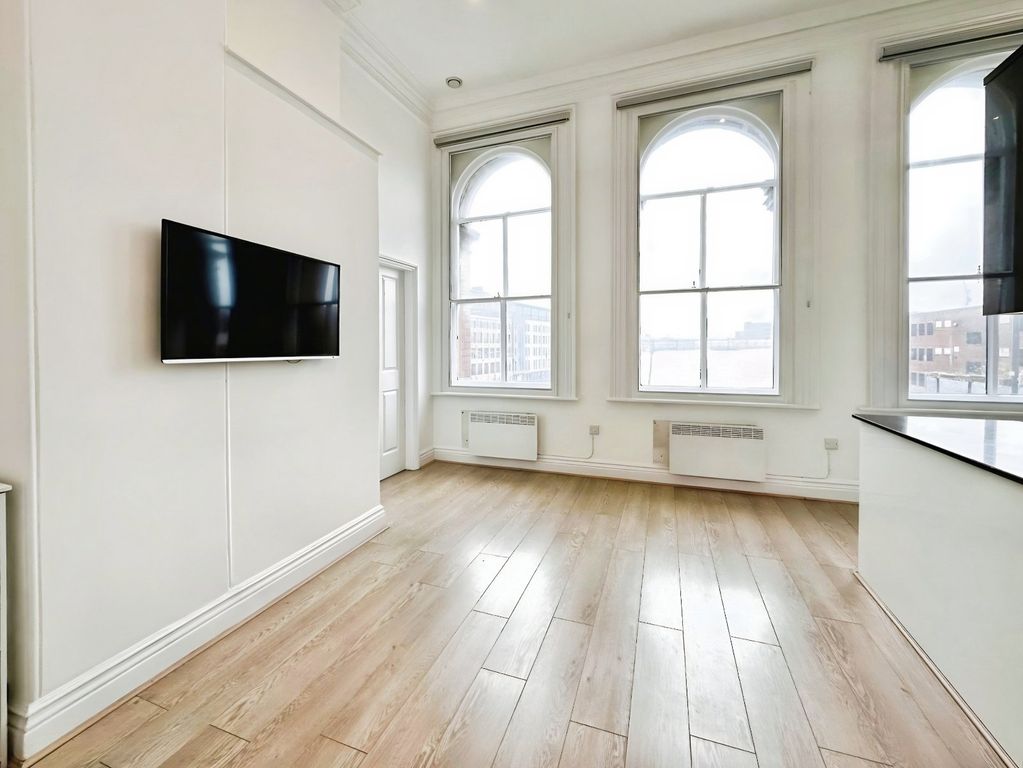 Property photo 3 of 13 Picture No. 52