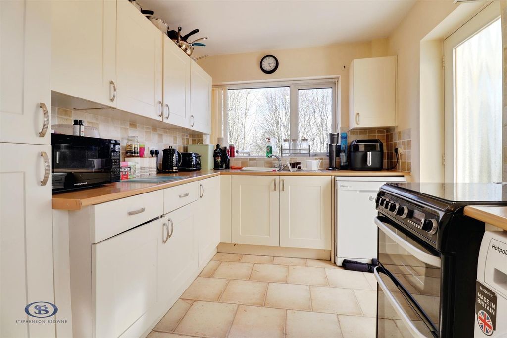 Property photo 3 of 24 4Aeed649-Img_3008-Img_3010.Jpg