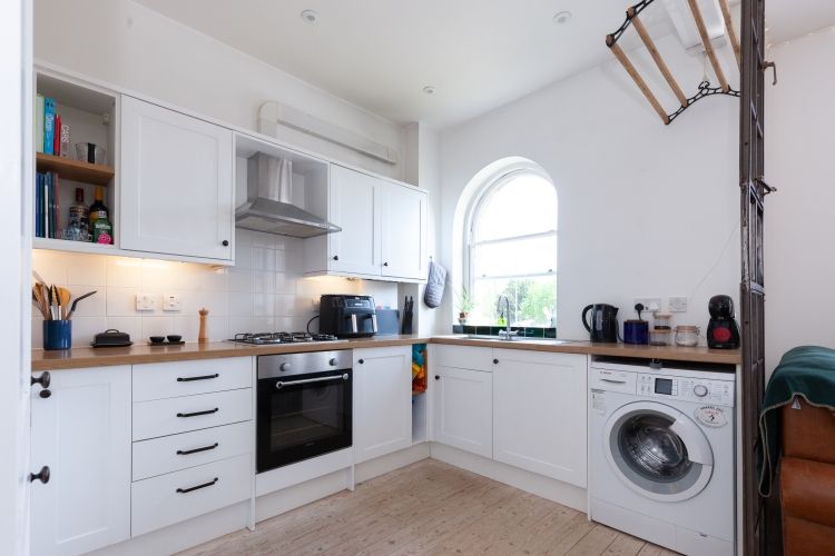 Property photo 3 of 9 253324
