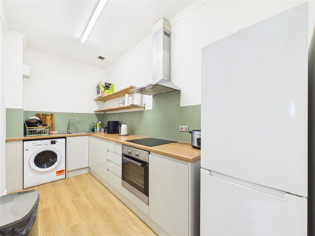 Property photo 2 of 7 Picture No. 05