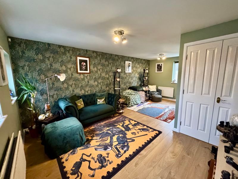 Property photo 3 of 15 Photo 11