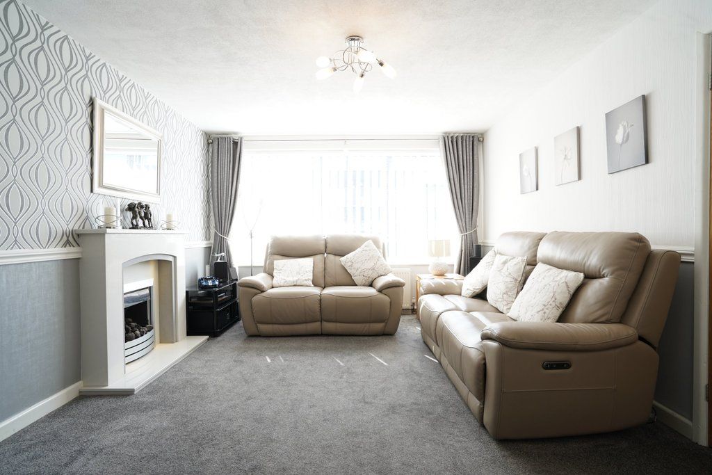 Property photo 2 of 29