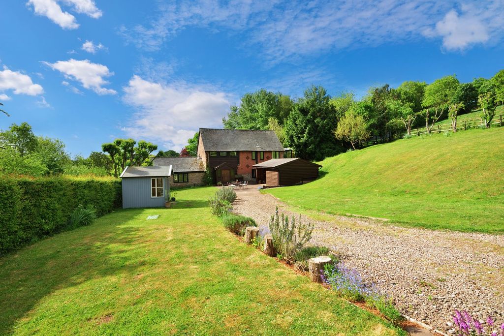 Property photo 1 of 42