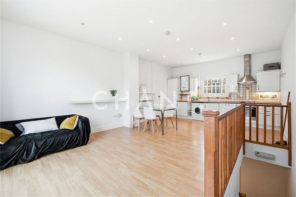 Property photo 3 of 12 Picture No. 05