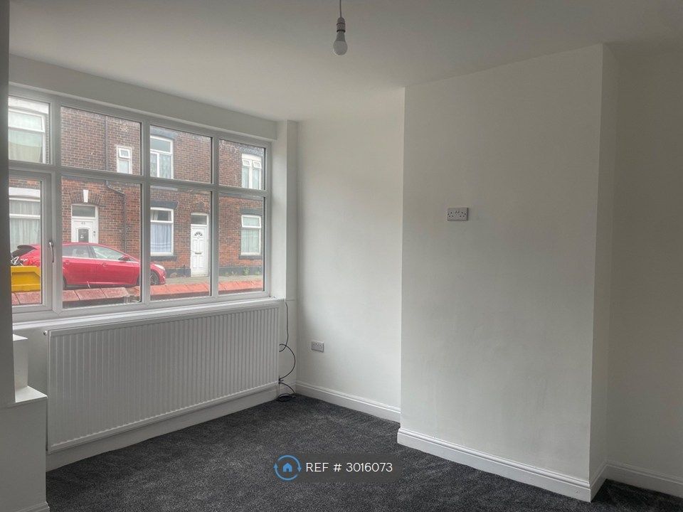 Property photo 2 of 35