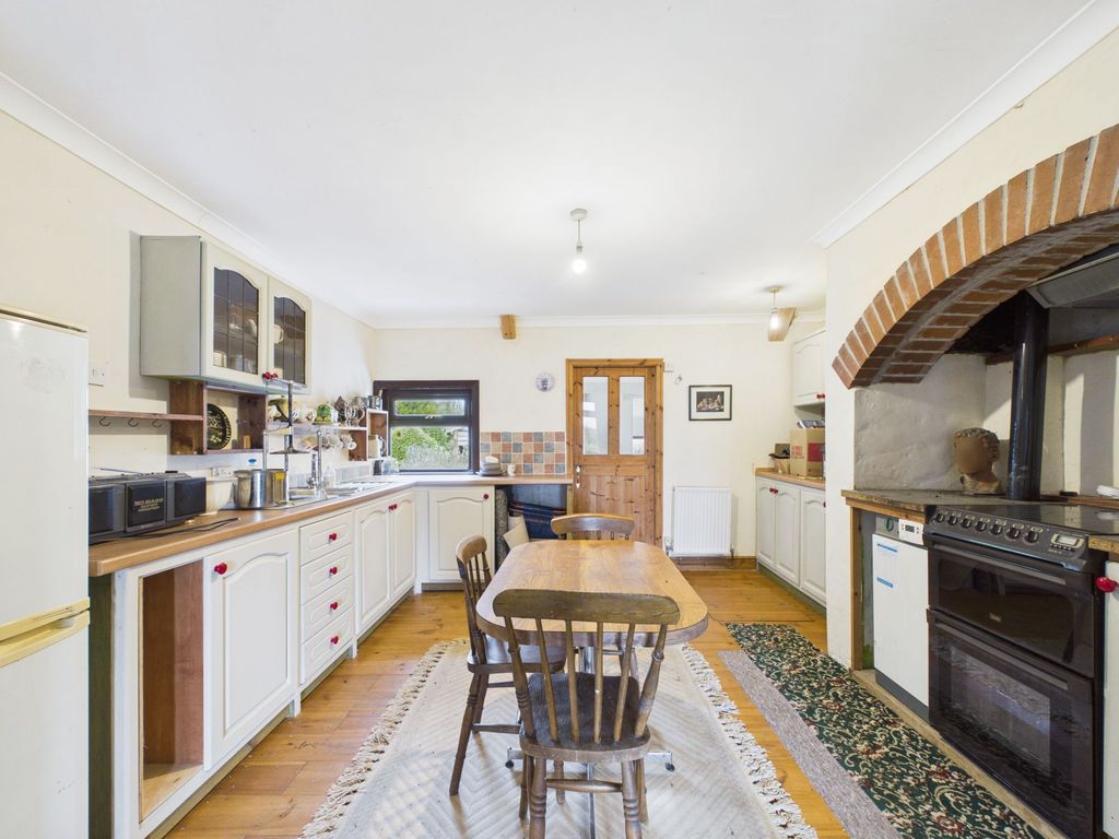 Property photo 3 of 36