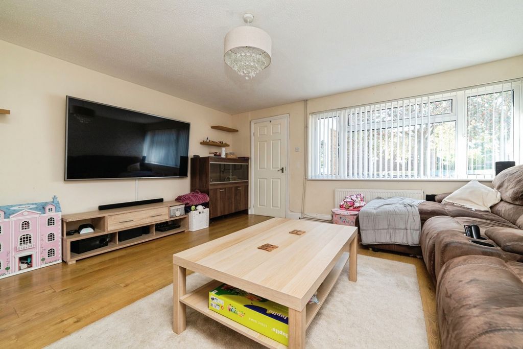 Property photo 2 of 15 Pbox-Img.Jpg