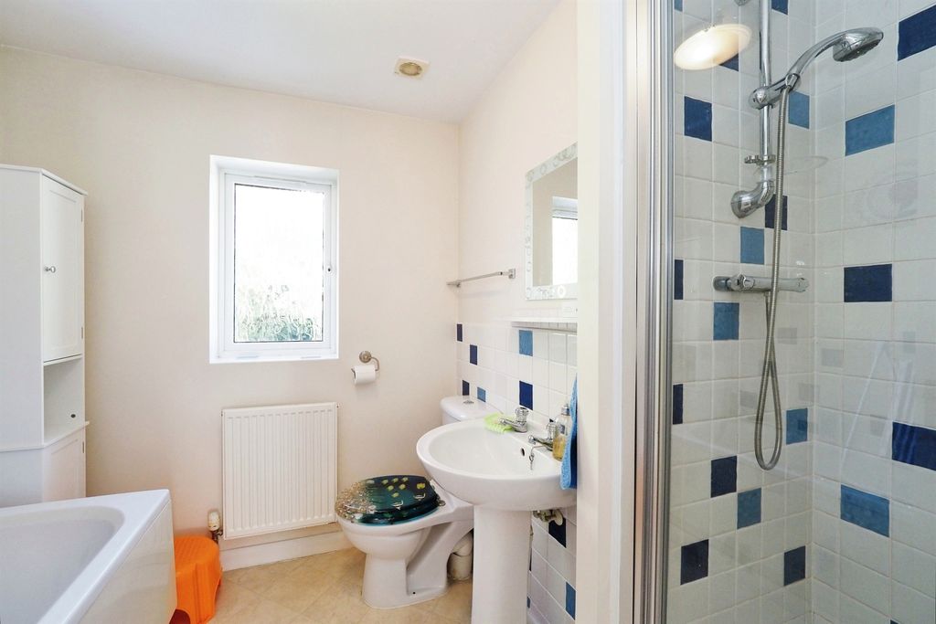 Additional image 17 of 6 bed detached house for saleHaymeadow Close, Loughborough LE11