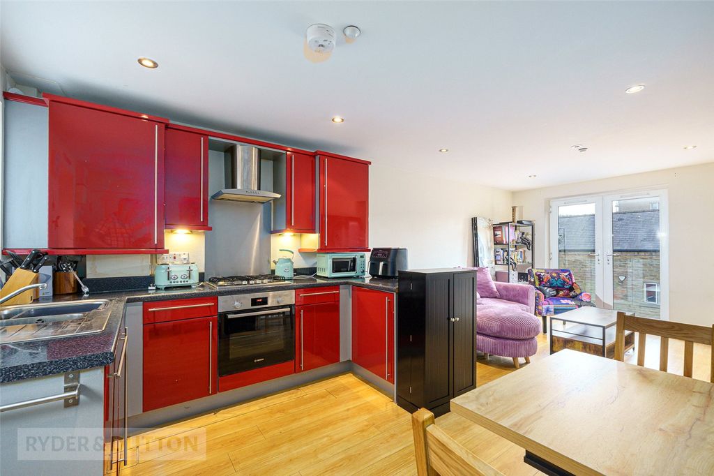 Property photo 2 of 19 Kitchen