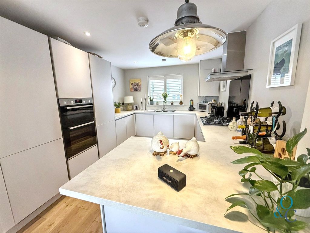 Property photo 2 of 20 Picture No. 06