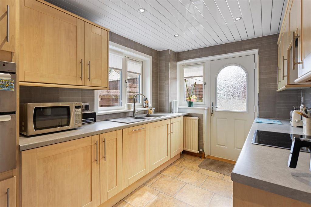 Property photo 3 of 25 7.Jpg