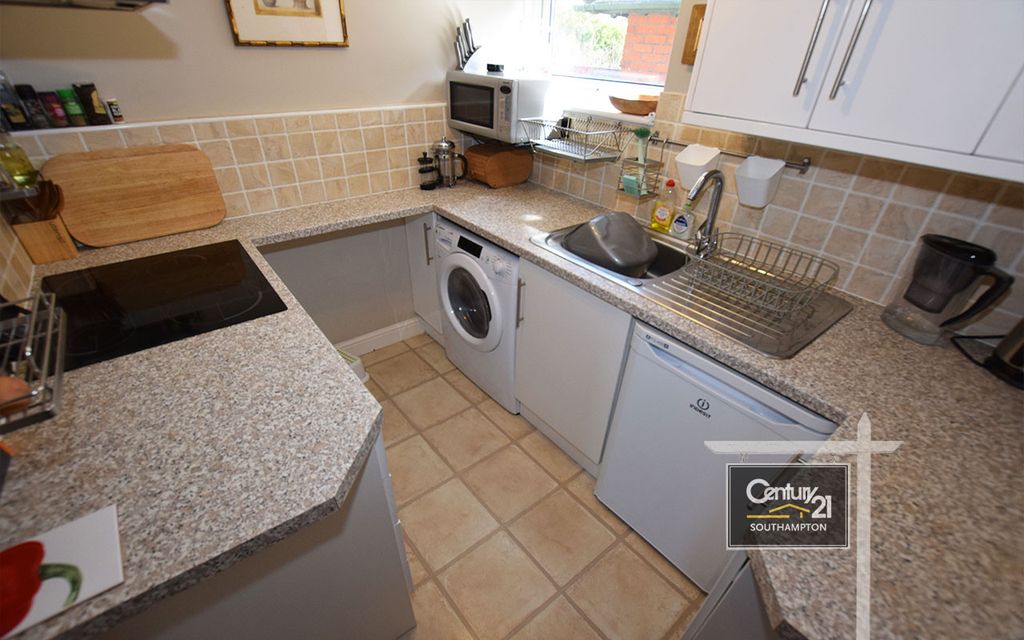 Property photo 3 of 9