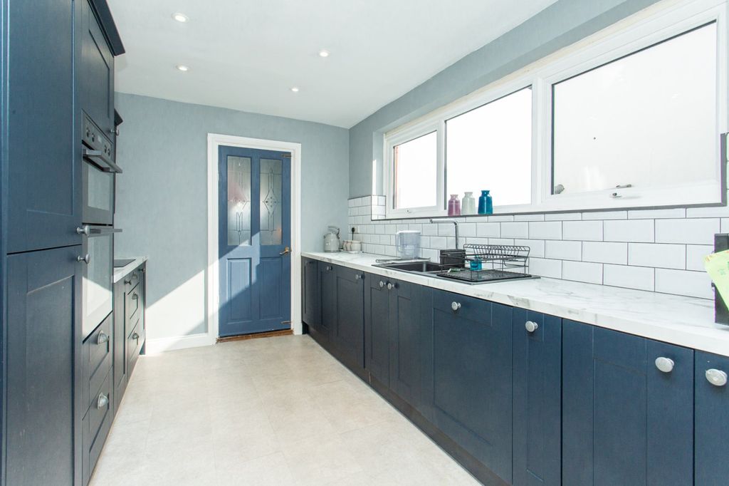 Property photo 2 of 11 Picture 2