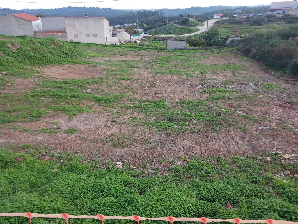 Property photo 1 of 2
