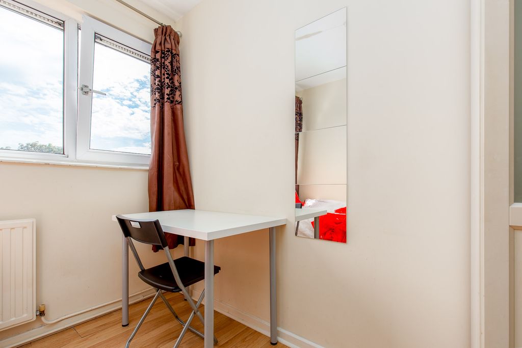 Property photo 3 of 9