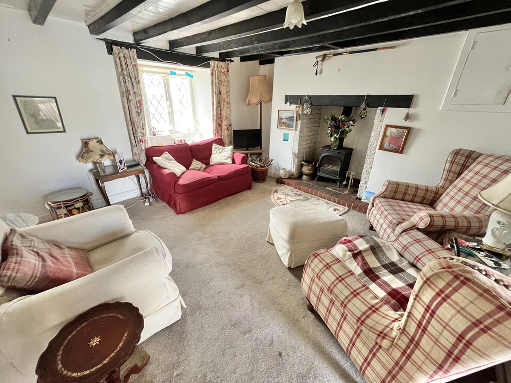 Property photo 3 of 33