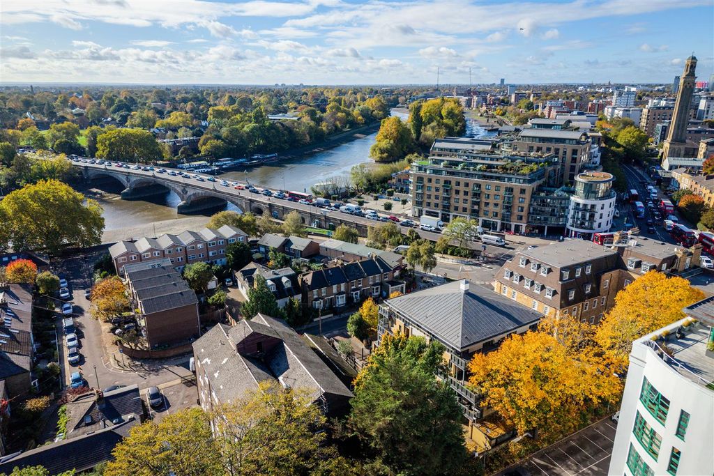 Property photo 1 of 10 Albany Court-18.Jpg