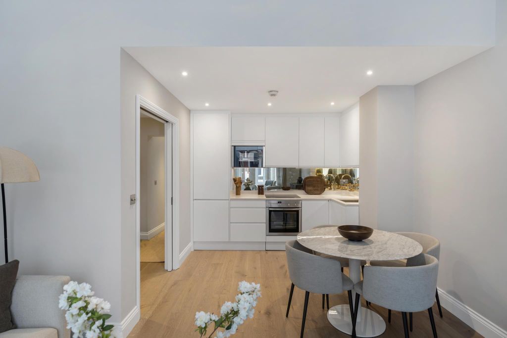 Property photo 3 of 23 Image