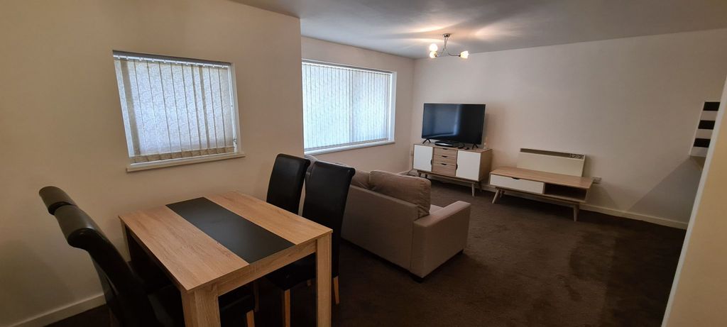 Property photo 2 of 9 Gallery