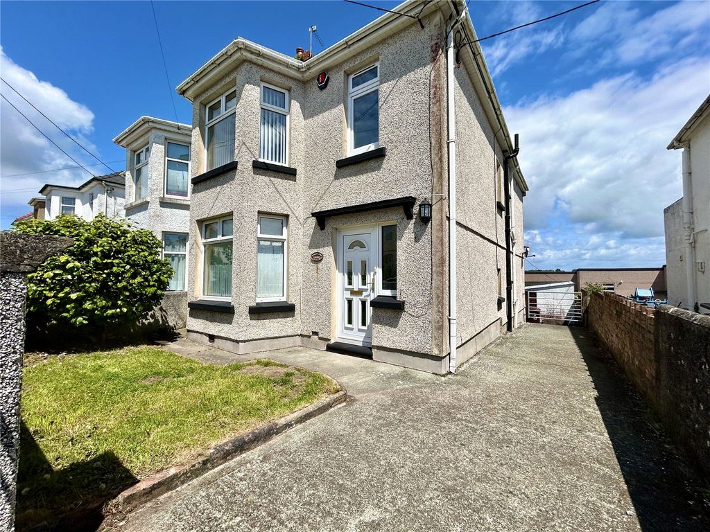 Property photo 2 of 17 Picture No. 06