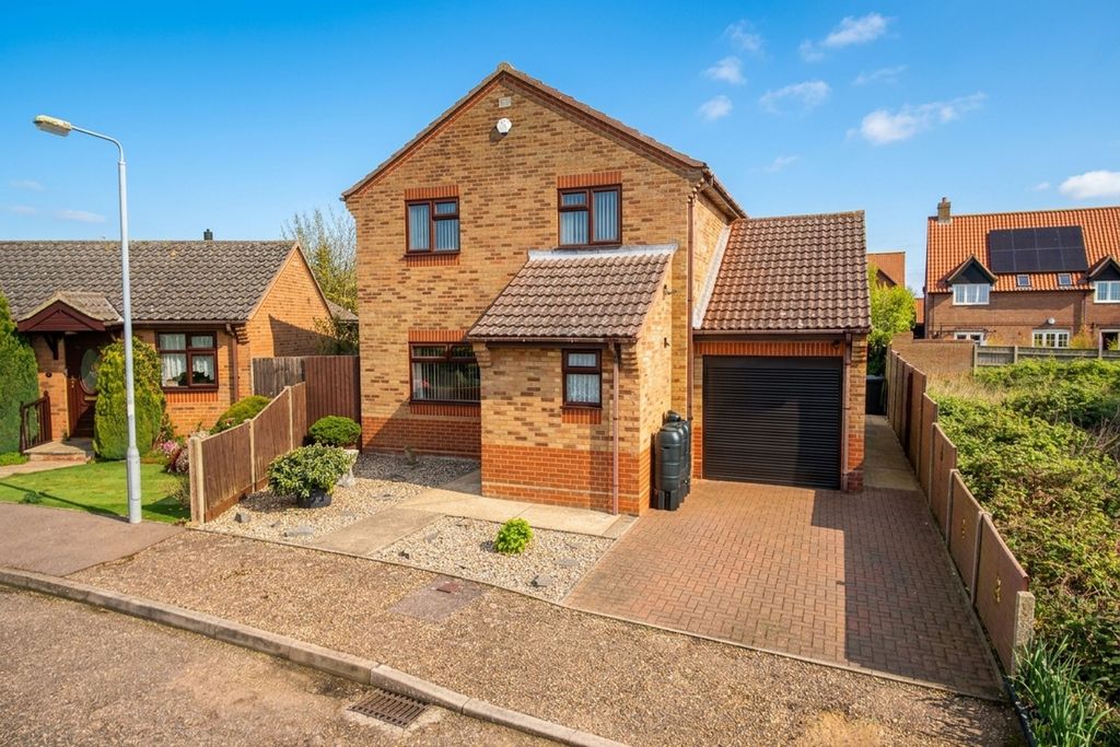 Property photo 1 of 19