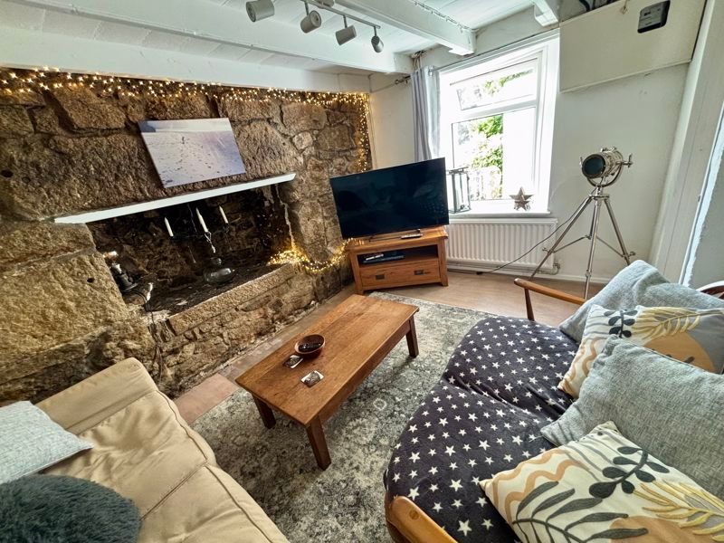 Property photo 3 of 35 Photo 8