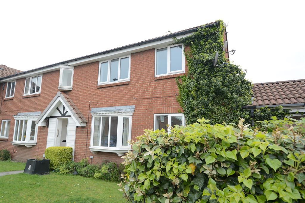 Property photo 1 of 9 Front.Jpg