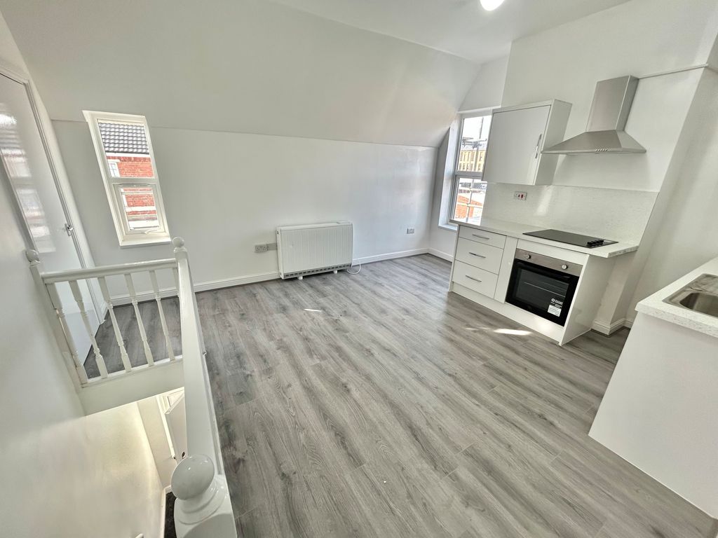 Property photo 3 of 10 Image