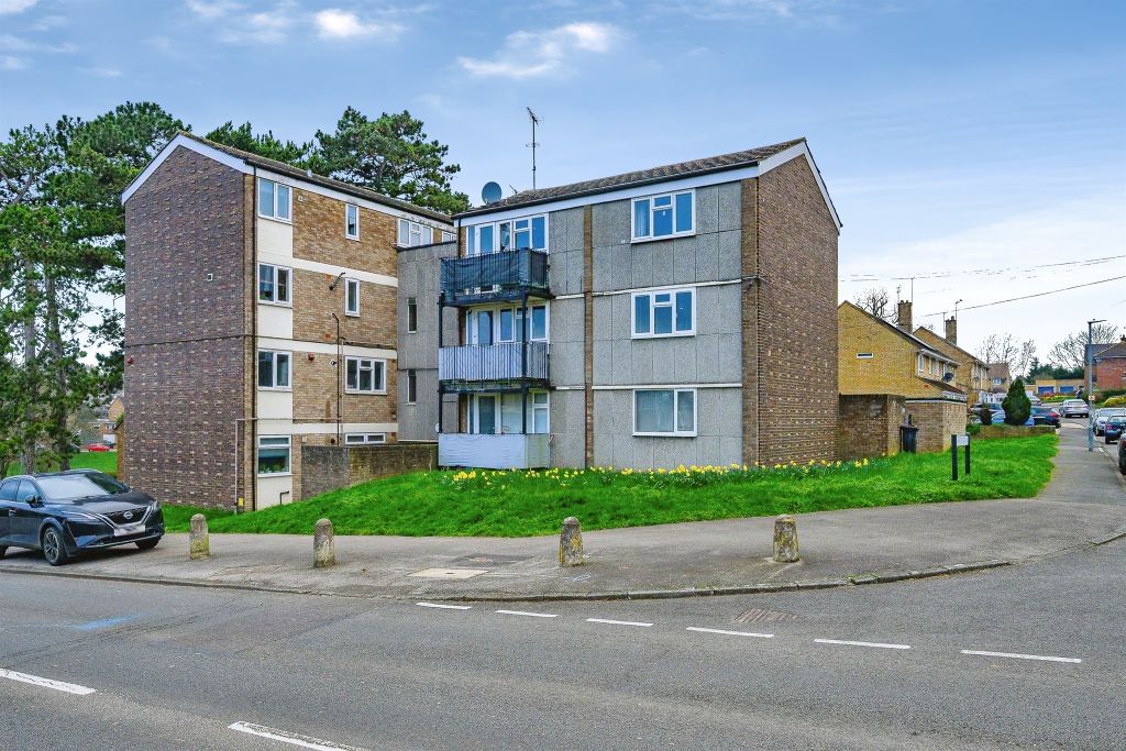 Property photo 1 of 11