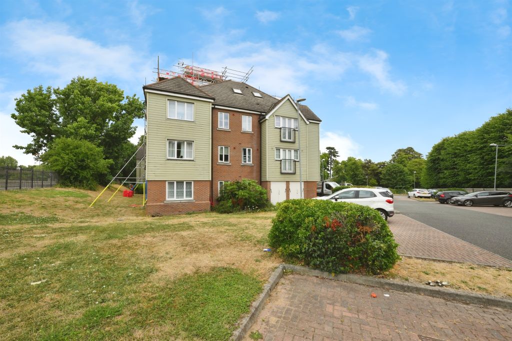 Property photo 3 of 14